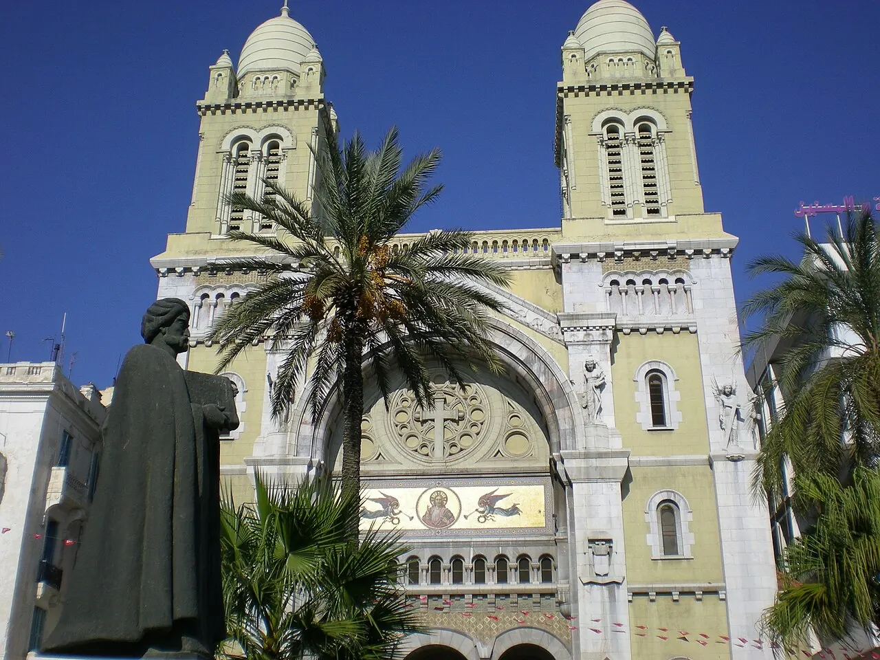 La cathédrale de l’avenue Habib-Bourguiba à Tunis